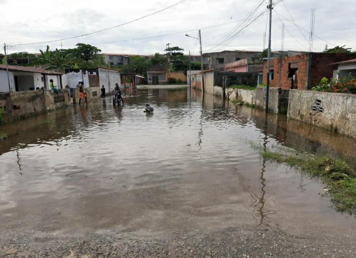 Inundaciones en Curiepe estado Miranda luego de los aguaceros