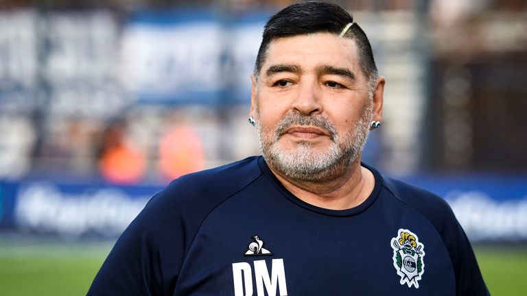 Lamentan la muerte de Diego Armando Maradona en Argentina