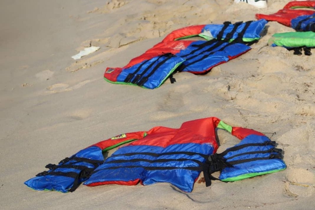 mueren 74 migrantes frente a costas de Libia