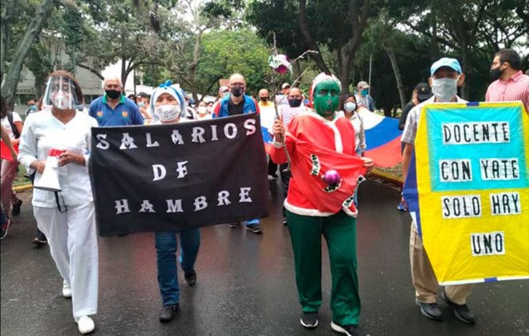 Gremios protestaron en Caracas y Carabobo por un salario digno