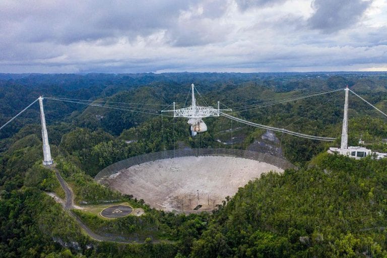 Puerto Rico: Colapsó el histórico radiotelescopio de Arecibo (+fotos) 