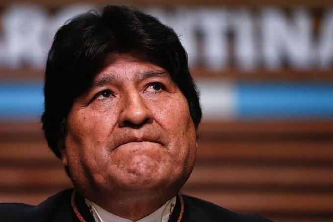 Golpeado Evo Morales con una silla en un acto político (VÍDEO)