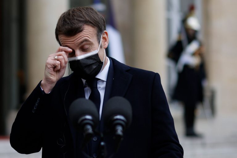 Emmanuel Macron dio positivo al coronavirus