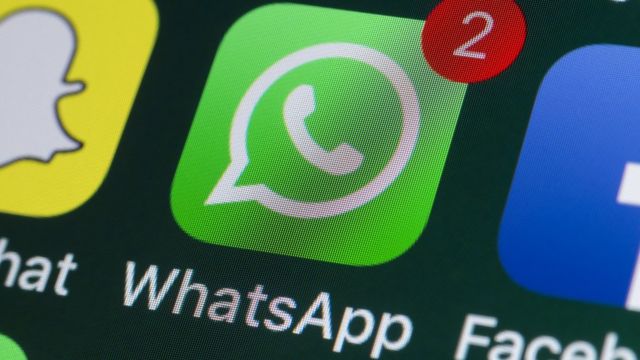WhatsApp retrasa actualización de política
