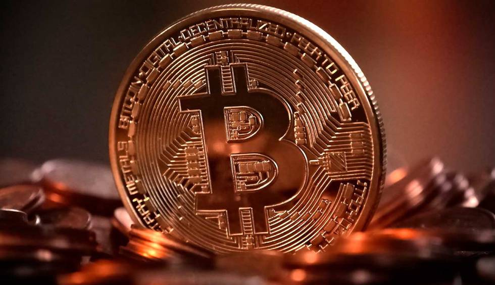 Bitcoin supera los 60 mil dólares 