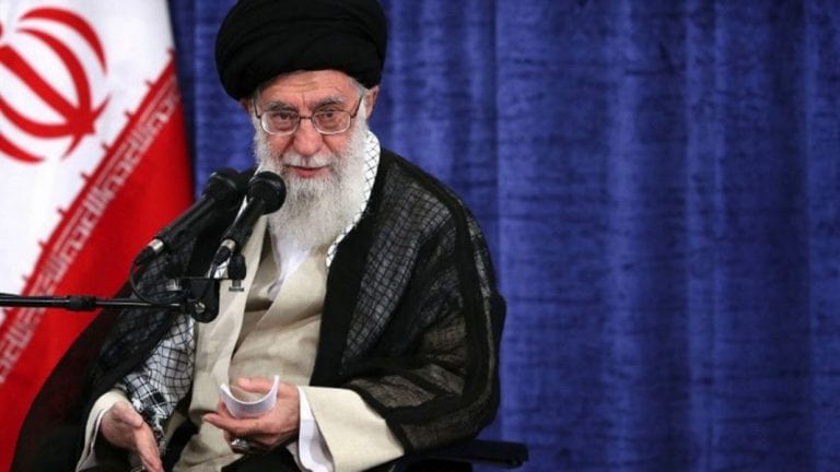 Twitter suspendió una cuenta del líder supremo de Irán