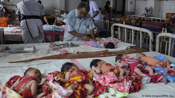 Mueren 10 bebés por incendio en un hospital de India