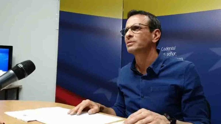Capriles pide cambiar la estrategia de la oposición venezolana