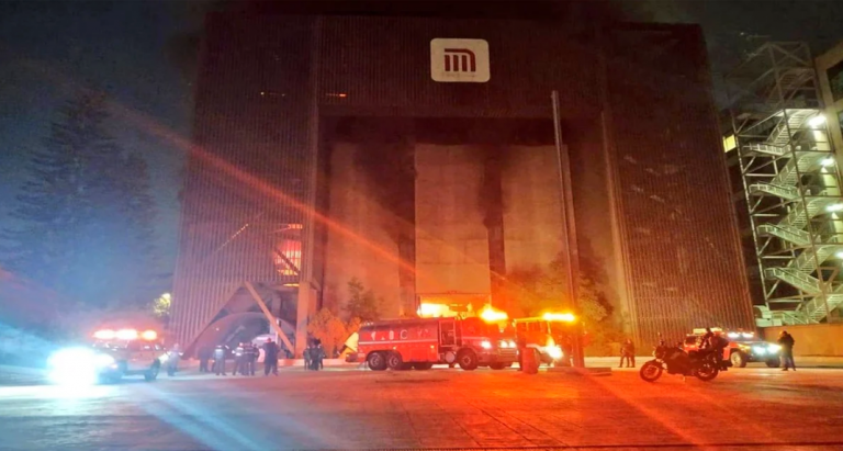 Se registra incendio en centro de control del Metro en México