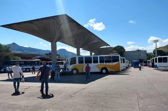 ¡Atención! Terminales terrestres en Venezuela cerrarán el lunes