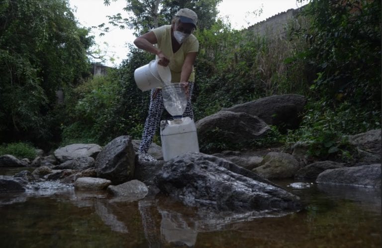 ¡Vital líquido! Agua en Malagón calma la sed de Naguanagua