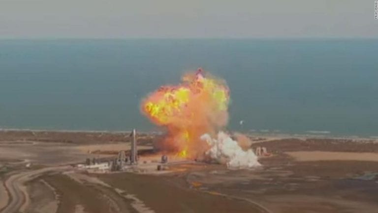 Cohete SpaceX Starship SN9 explota al aterrizar en lanzamiento experimental
