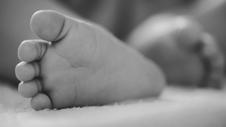 Encontraron el cadáver de una bebé recién nacida enterrado en Maturín