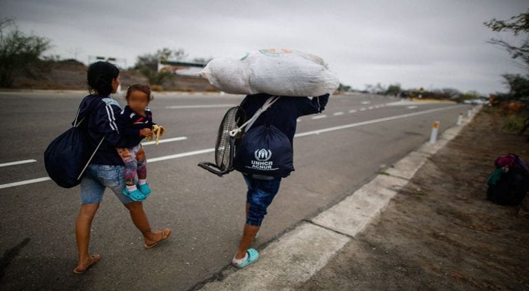 Defensorías de Colombia, Ecuador y Perú piden facilitar inmigración venezolana