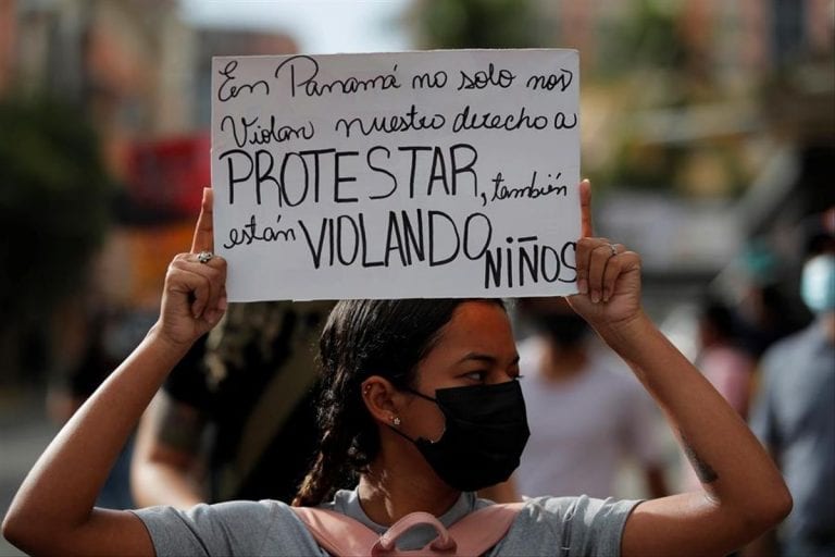Panamá pide justicia tras revelación de niñas abusadas por religiosos