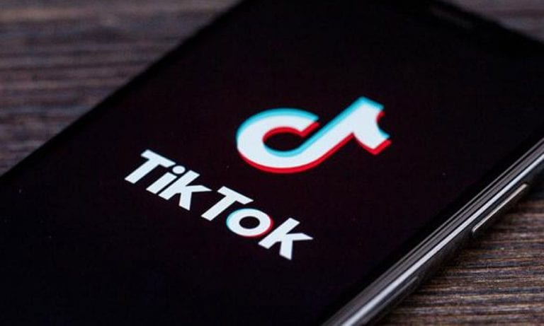 Nueva función de TikTok para luchar contra la propagación de información falsa