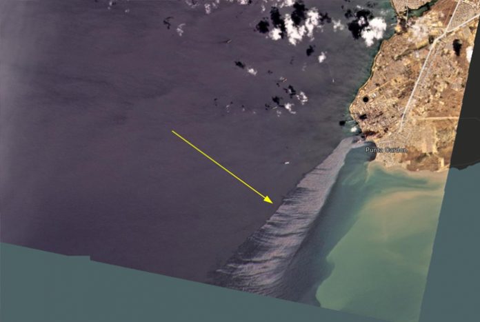 Denuncian derrame de PDVSA contamina el Golfo de Venezuela