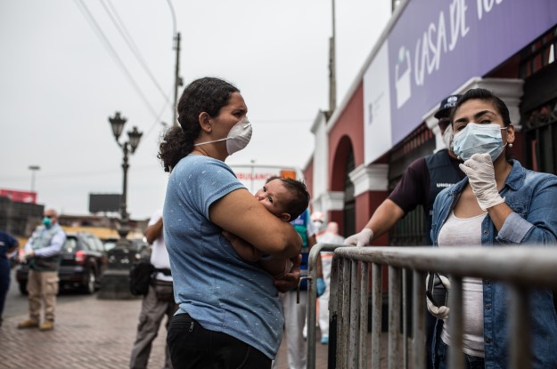 Acoso a venezolanos en Perú sigue a diario