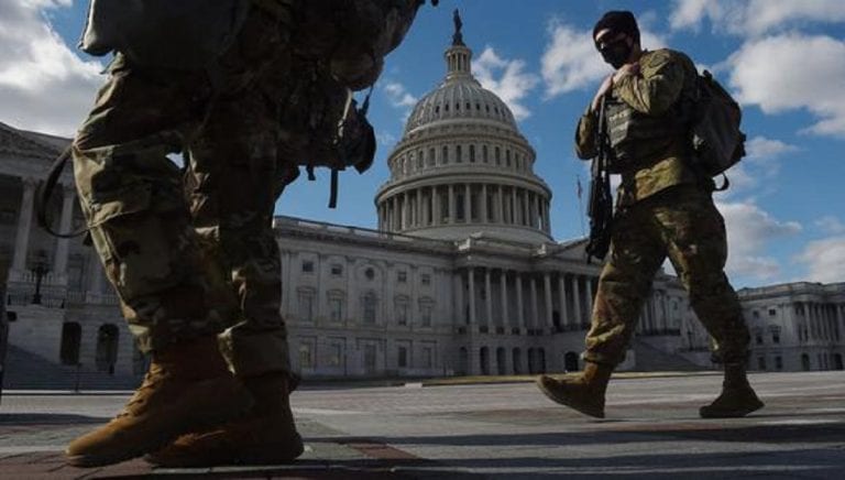 Pentágono extienden militarización del Capitolio de EEUU