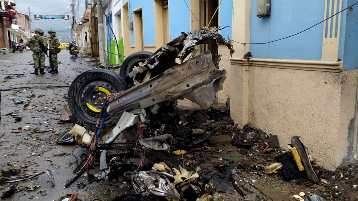 Explosión de un carro bomba en Cauca