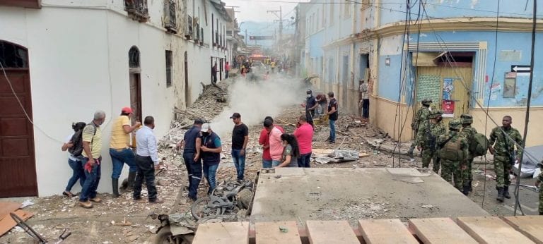 Colombia: Explosión de un carro bomba en Cauca dejó al menos 16 heridos