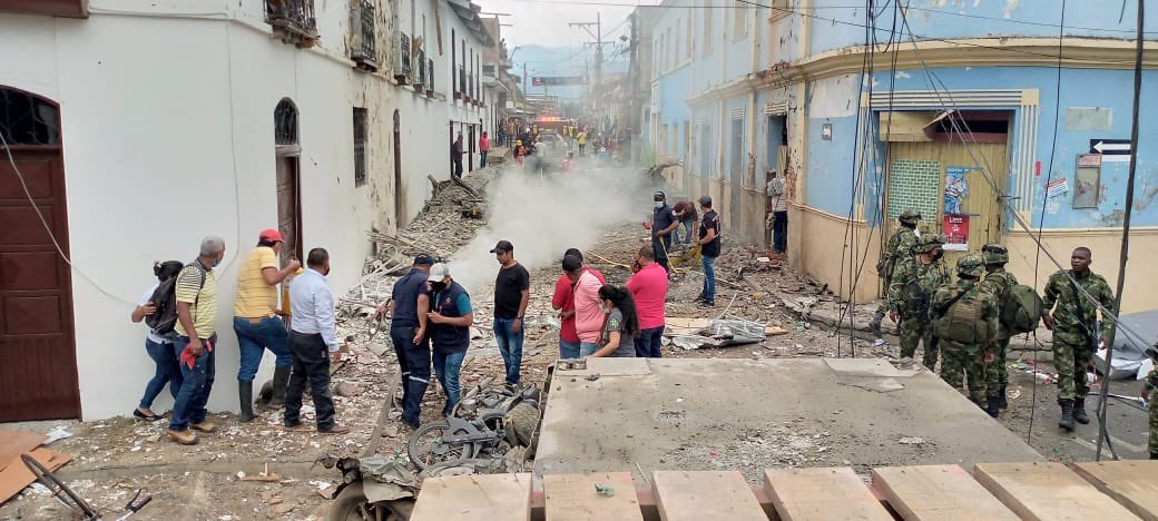 Explosión de un carro bomba en Cauca