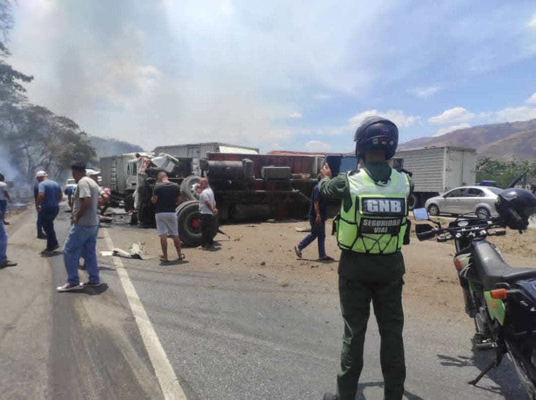 Reportan colisión múltiple en la ARC en Aragua