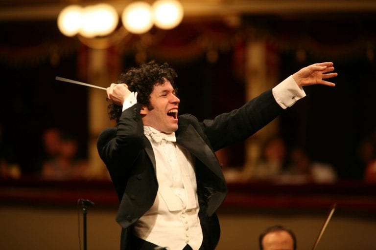 Gustavo Dudamel se lleva el Grammy a mejor interpretación orquestal