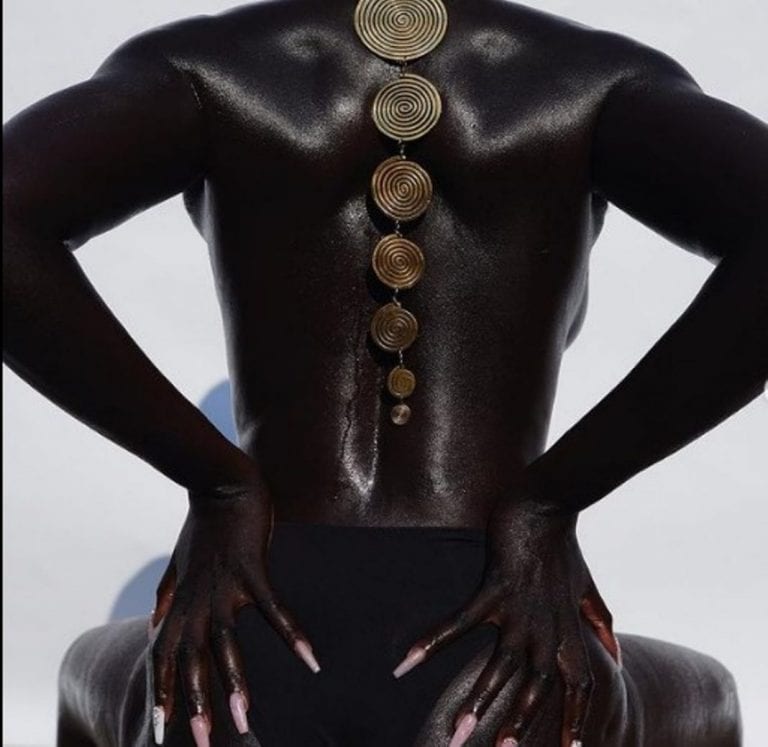 ¡Queen of Dark! La modelo sudanesa con la piel más oscura del mundo