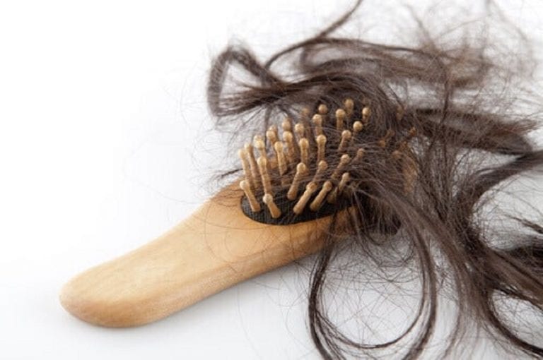 Aplica este tratamiento casero para evitar la caída del cabello