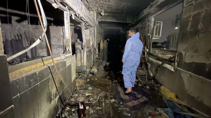 Explosión de cilindros de oxígeno en hospital en Bagdad dejó más de 80 fallecidos