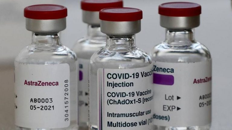Dinamarca suspende vacuna de AstraZeneca por casos anómalos de trombosis