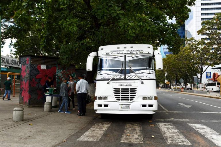 Incrementan costo del pasaje de Caracas a Guarenas-Guatire