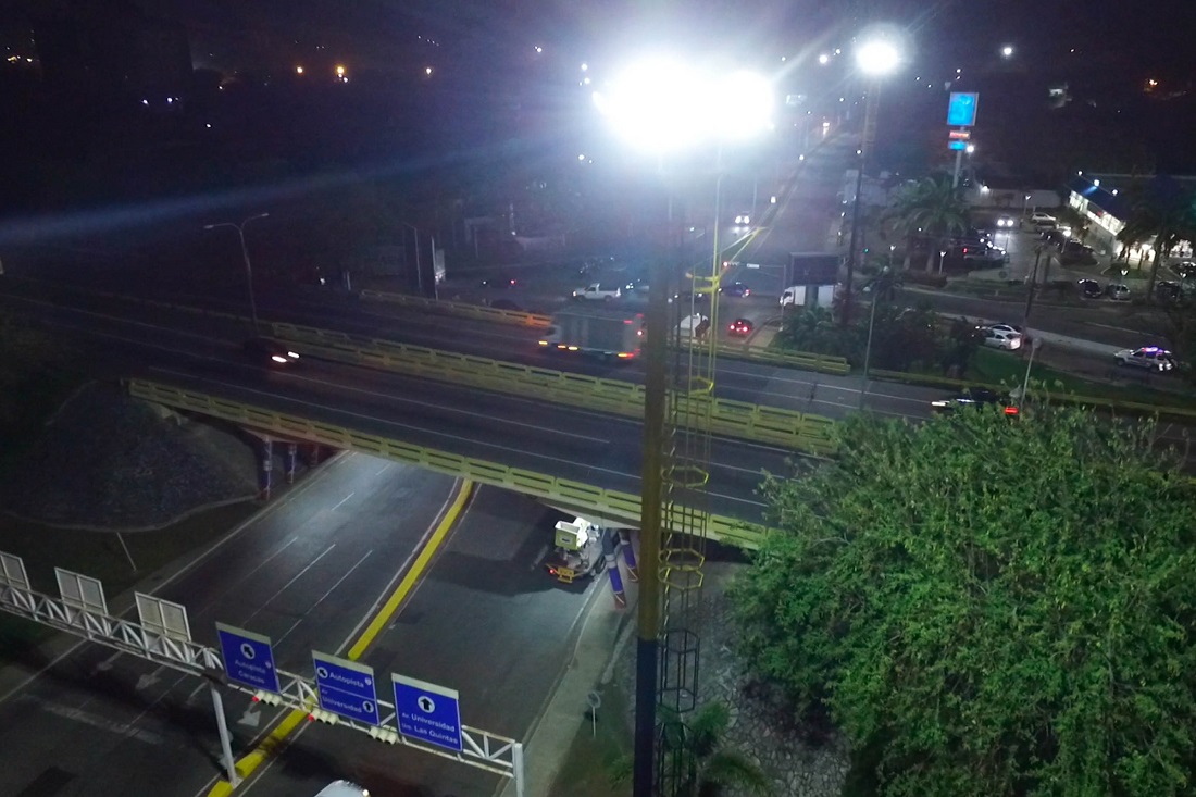 Reactivado 21 torres de iluminación en Naguanagua - Reactivado 21 torres de iluminación en Naguanagua 
