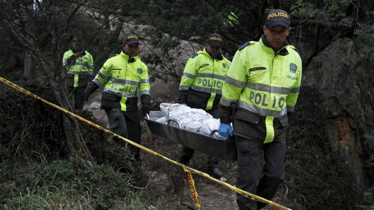Asesinan a nueve personas en una finca en Colombia