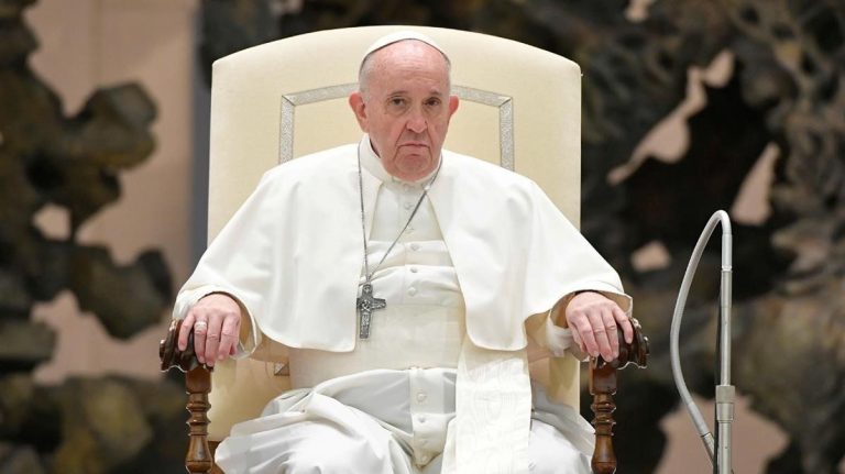 Papa Francisco expresa preocupación por la violencia en Colombia