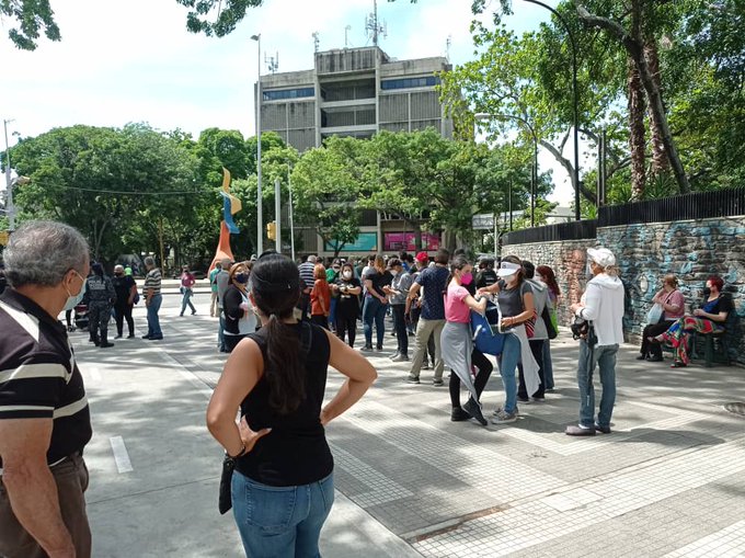 Suspenden jornada de vacunación en el Hotel Alba Caracas