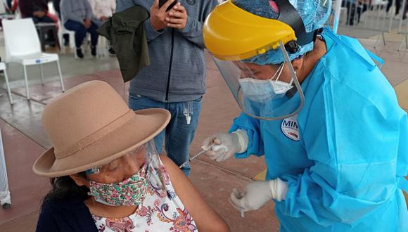 Perú recibirá un millón de dosis de Sinopharm