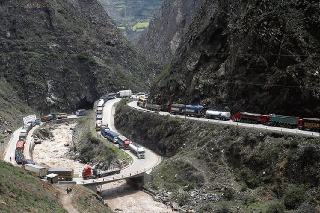 Accidente en la Carretera Central de Perú dejó al menos un fallecido