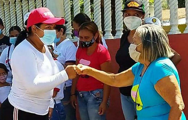 Liliana Ortega desplegada en comunidades revolucionarias de Guacara