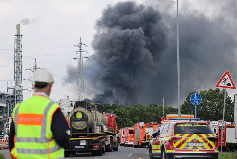 Explosión en planta química en Alemania deja un muerto y heridos