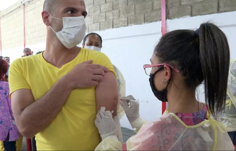 Comenzó proceso de vacunación a privados de libertad en Venezuela