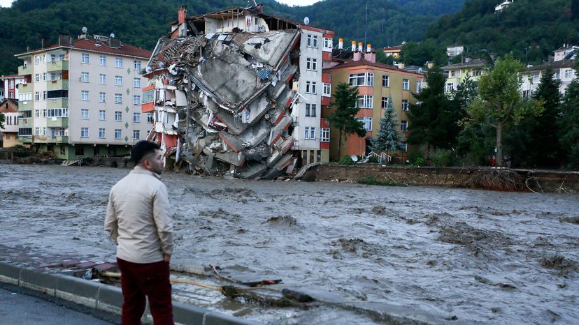 inundaciones en el norte de Turquía - inundaciones en el norte de Turquía