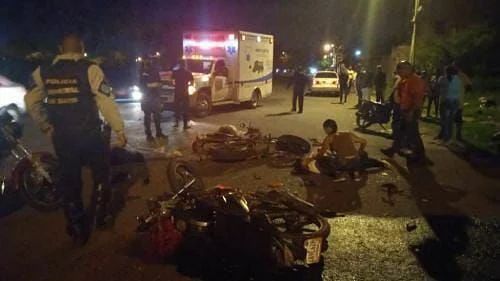 Accidente en Paraparal dejó un muerto y tres heridos