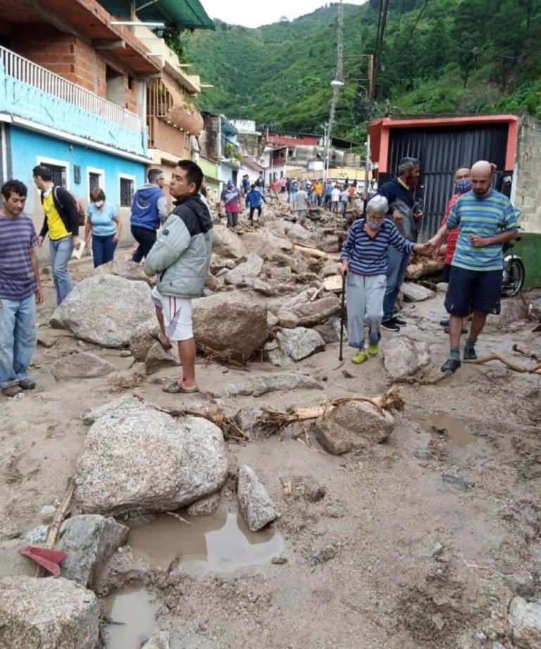 Decretan estado de emergencia en Mérida y asciende a 20 personas fallecidas