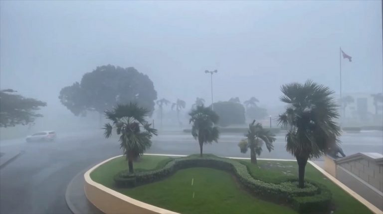 Fred rumbo a Florida y se perciben otras tormentas en islas antillas