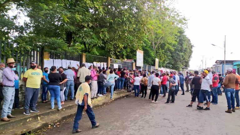 Extienden votación interna del PSUV hasta las ocho de la noche