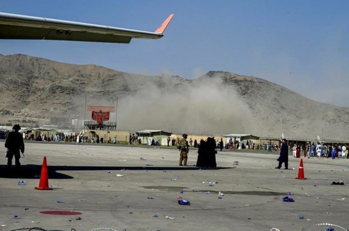 Explosión en el Aeropuerto de Kabul - Explosión en el Aeropuerto de Kabul