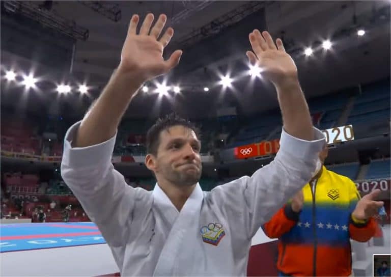 Antonio Díaz se despidió con diploma olímpico Antonio Díaz se despidió con diploma olímpico