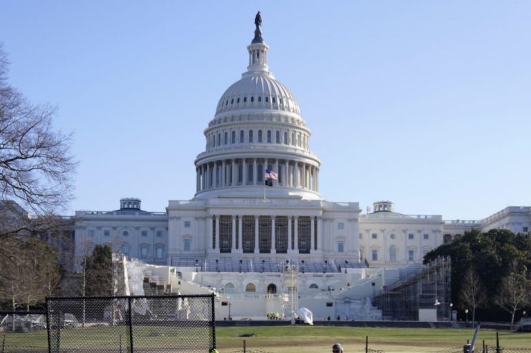 Amenaza de bomba cerca de edificio de Capitolio en EEUU